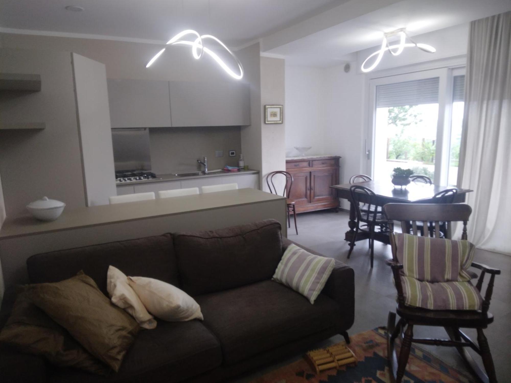Cicci House Apartment อัลบา ภายนอก รูปภาพ